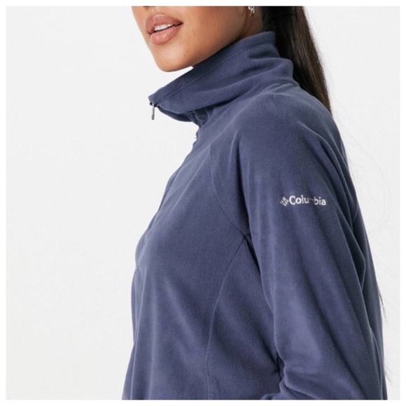 Columbia Fleece Cropped Sweater - Picture 5 of 10